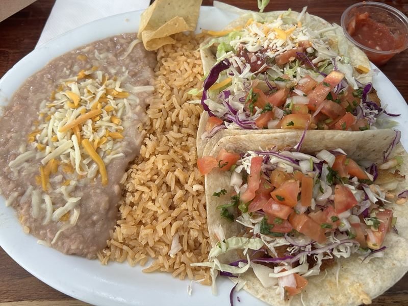 Leo's Mexican Grill food